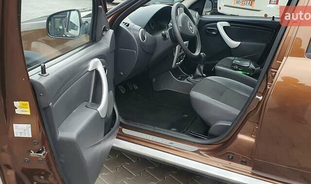 Коричневый Дачия Sandero StepWay, объемом двигателя 1.6 л и пробегом 164 тыс. км за 6850 $, фото 23 на Automoto.ua