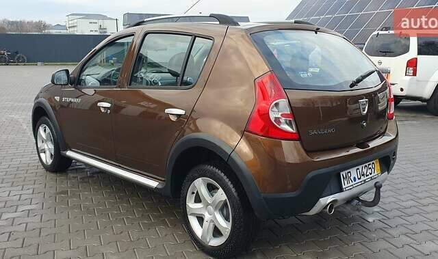 Коричневый Дачия Sandero StepWay, объемом двигателя 1.6 л и пробегом 164 тыс. км за 6850 $, фото 38 на Automoto.ua