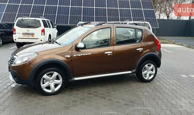 Коричневый Дачия Sandero StepWay, объемом двигателя 1.6 л и пробегом 164 тыс. км за 6850 $, фото 2 на Automoto.ua