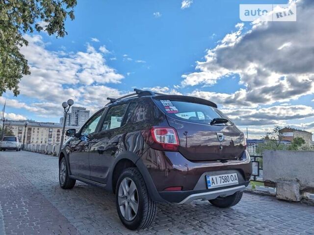 Коричневый Дачия Sandero StepWay, объемом двигателя 0.9 л и пробегом 73 тыс. км за 7400 $, фото 5 на Automoto.ua