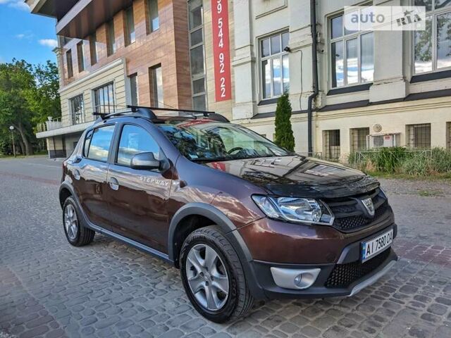 Коричневый Дачия Sandero StepWay, объемом двигателя 0.9 л и пробегом 73 тыс. км за 7400 $, фото 14 на Automoto.ua