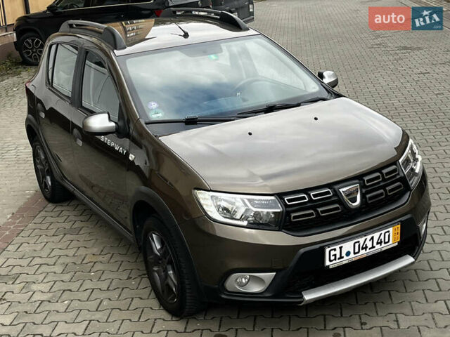 Дачия Sandero StepWay 2017 в Луцке на Automoto.ua Коричневый Дачия Sandero StepWay, объемом двигателя 0.9 л и пробегом 137 тыс. км за 8699 $, фото 8 на Automoto.ua