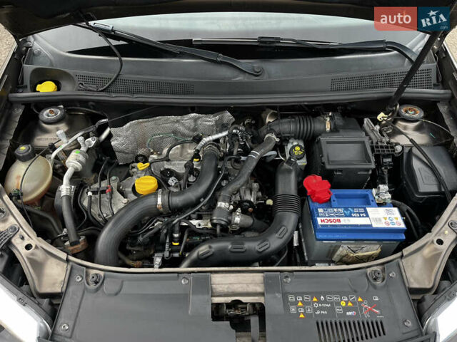 Коричневый Дачия Sandero StepWay, объемом двигателя 0.9 л и пробегом 137 тыс. км за 8699 $, фото 36 на Automoto.ua