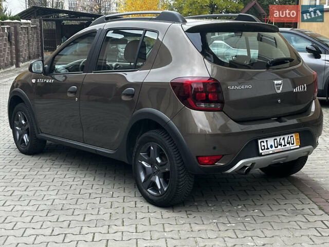 Дачия Sandero StepWay 2017 в Луцке на Automoto.ua Коричневый Дачия Sandero StepWay, объемом двигателя 0.9 л и пробегом 137 тыс. км за 8699 $, фото 5 на Automoto.ua