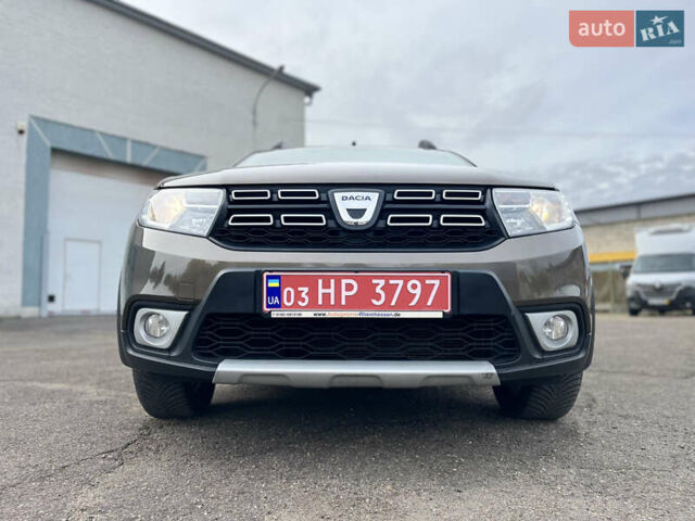 Коричневый Дачия Sandero StepWay, объемом двигателя 0.9 л и пробегом 137 тыс. км за 8699 $, фото 17 на Automoto.ua