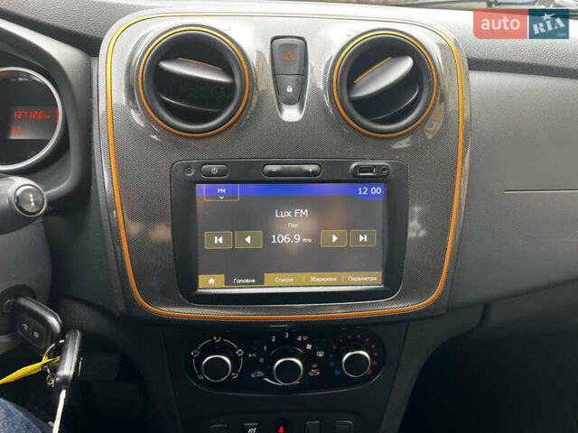 Дачия Sandero StepWay 2017 в Луцке на Automoto.ua Коричневый Дачия Sandero StepWay, объемом двигателя 0.9 л и пробегом 137 тыс. км за 8699 $, фото 27 на Automoto.ua