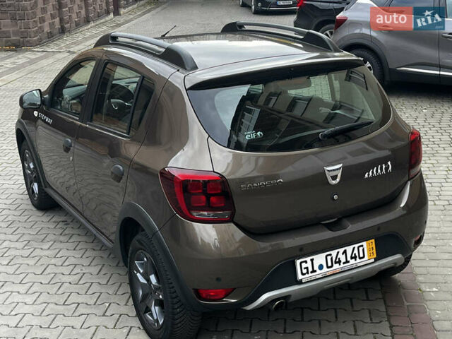 Дачия Sandero StepWay 2017 в Луцке на Automoto.ua Коричневый Дачия Sandero StepWay, объемом двигателя 0.9 л и пробегом 137 тыс. км за 8699 $, фото 10 на Automoto.ua