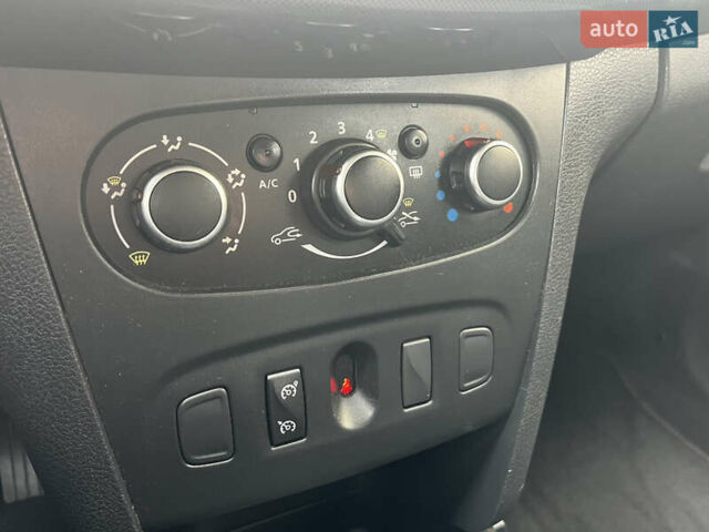 Дачия Sandero StepWay 2017 в Луцке на Automoto.ua Коричневый Дачия Sandero StepWay, объемом двигателя 0.9 л и пробегом 137 тыс. км за 8699 $, фото 28 на Automoto.ua