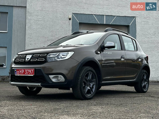 Коричневый Дачия Sandero StepWay, объемом двигателя 0.9 л и пробегом 137 тыс. км за 8699 $, фото 8 на Automoto.ua