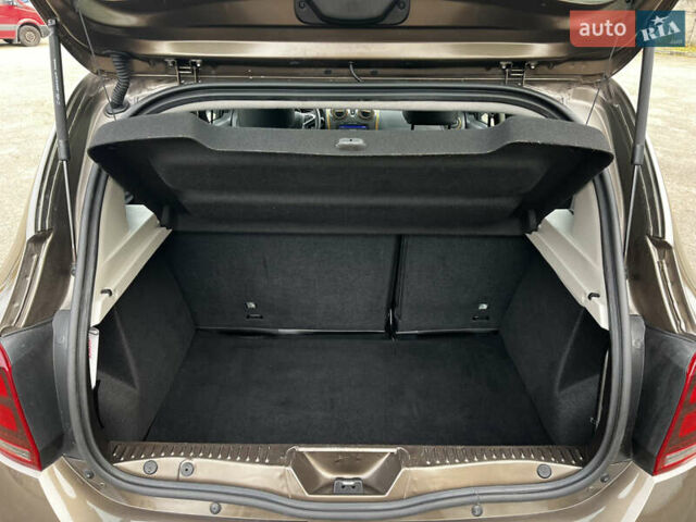 Коричневый Дачия Sandero StepWay, объемом двигателя 0.9 л и пробегом 137 тыс. км за 8699 $, фото 38 на Automoto.ua