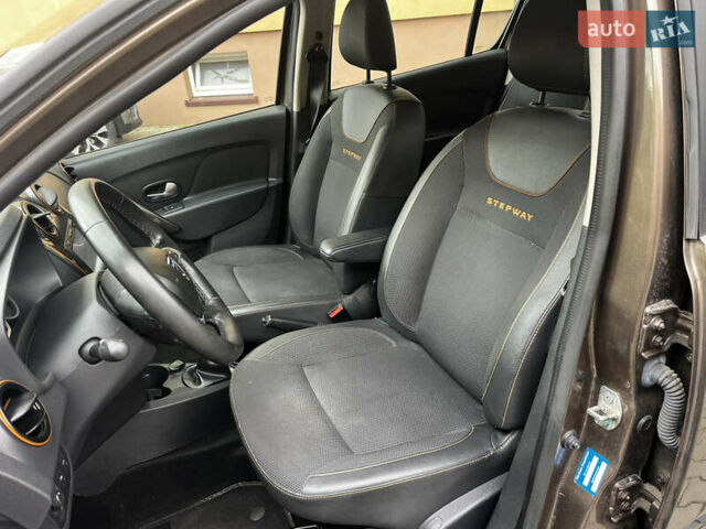 Дачия Sandero StepWay 2017 в Луцке на Automoto.ua Коричневый Дачия Sandero StepWay, объемом двигателя 0.9 л и пробегом 137 тыс. км за 8699 $, фото 21 на Automoto.ua
