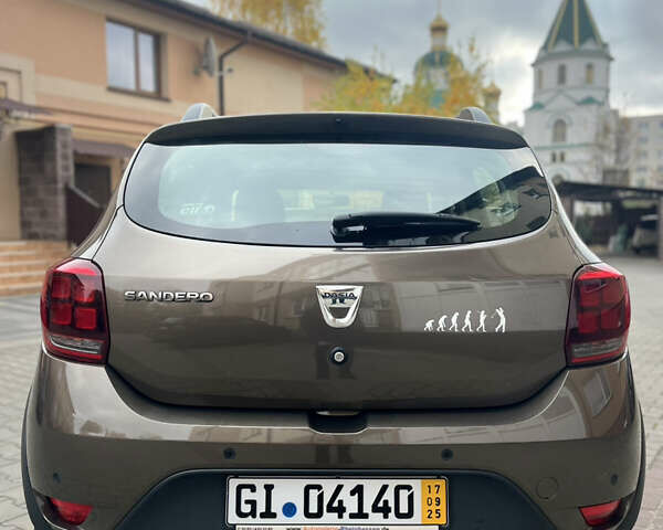 Дачия Sandero StepWay 2017 в Луцке на Automoto.ua Коричневый Дачия Sandero StepWay, объемом двигателя 0.9 л и пробегом 137 тыс. км за 8699 $, фото 18 на Automoto.ua