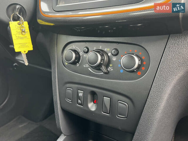 Коричневый Дачия Sandero StepWay, объемом двигателя 0.9 л и пробегом 137 тыс. км за 8699 $, фото 34 на Automoto.ua