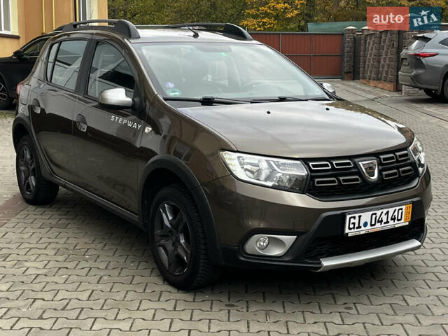 Дачия Sandero StepWay 2017 в Луцке на Automoto.ua Коричневый Дачия Sandero StepWay, объемом двигателя 0.9 л и пробегом 137 тыс. км за 8699 $, фото 2 на Automoto.ua