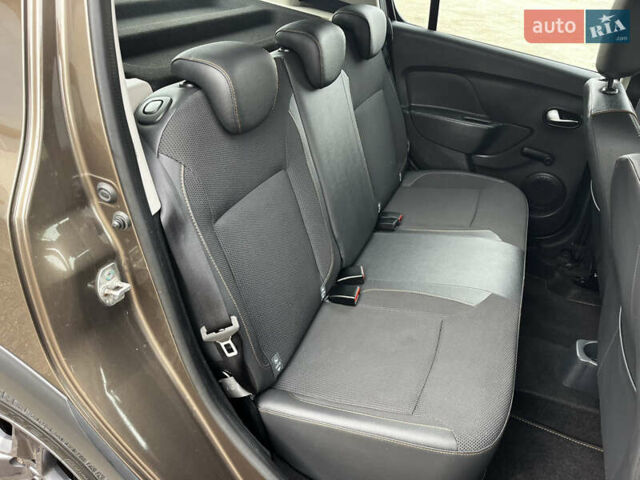 Коричневый Дачия Sandero StepWay, объемом двигателя 0.9 л и пробегом 137 тыс. км за 8699 $, фото 31 на Automoto.ua