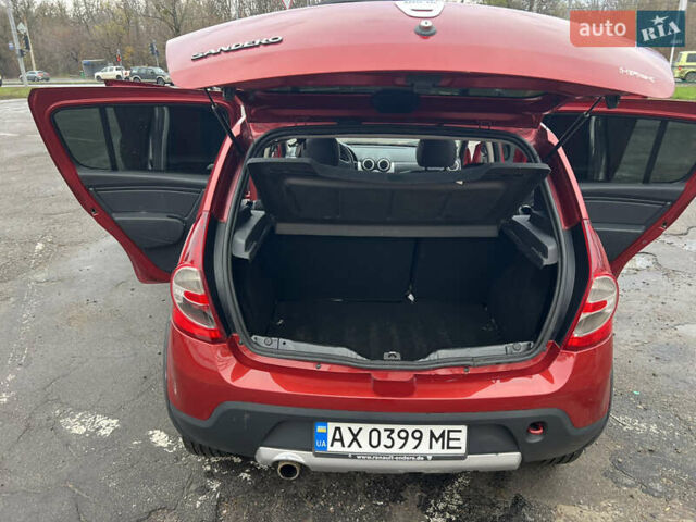 Красный Дачия Sandero StepWay, объемом двигателя 1.6 л и пробегом 100 тыс. км за 6700 $, фото 28 на Automoto.ua
