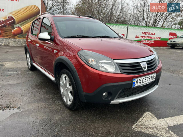 Красный Дачия Sandero StepWay, объемом двигателя 1.6 л и пробегом 100 тыс. км за 6700 $, фото 7 на Automoto.ua