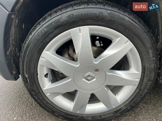 Красный Дачия Sandero StepWay, объемом двигателя 1.6 л и пробегом 100 тыс. км за 6700 $, фото 14 на Automoto.ua