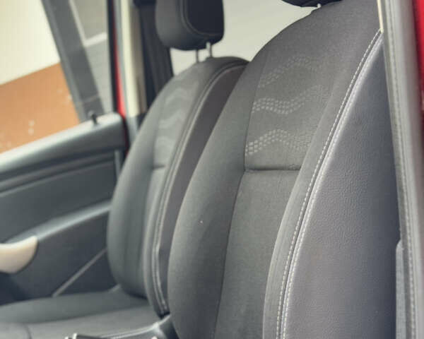 Красный Дачия Sandero StepWay, объемом двигателя 1.6 л и пробегом 210 тыс. км за 5790 $, фото 55 на Automoto.ua