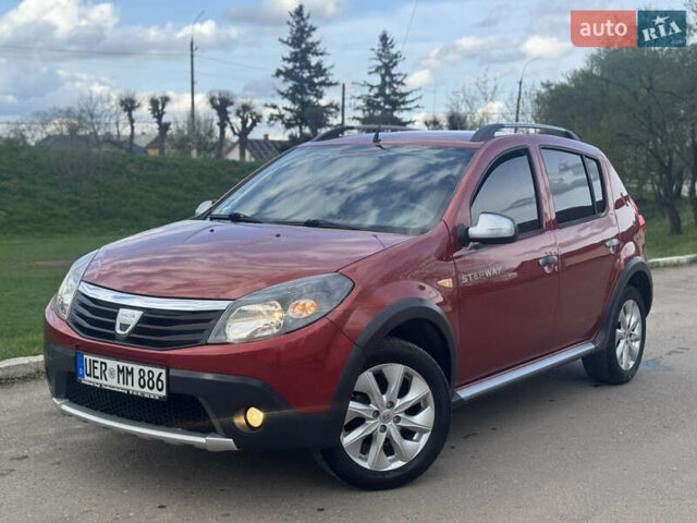 Красный Дачия Sandero StepWay, объемом двигателя 1.6 л и пробегом 210 тыс. км за 5790 $, фото 8 на Automoto.ua
