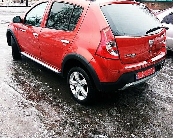 Красный Дачия Sandero StepWay, объемом двигателя 1.6 л и пробегом 167 тыс. км за 6500 $, фото 9 на Automoto.ua