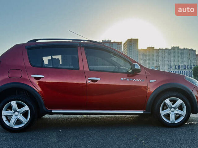Красный Дачия Sandero StepWay, объемом двигателя 1.46 л и пробегом 228 тыс. км за 7300 $, фото 5 на Automoto.ua