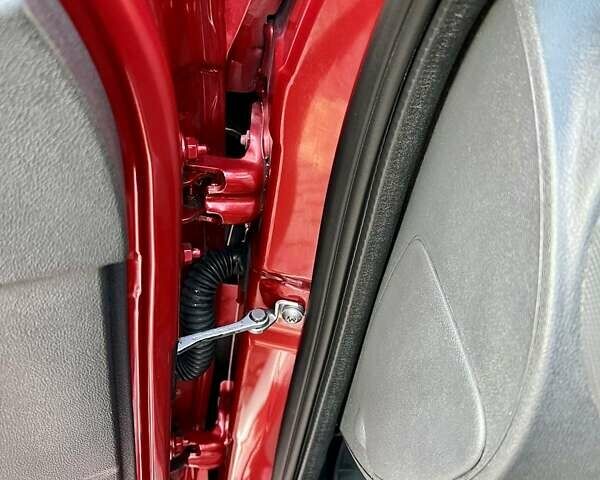 Червоний Дачія Sandero StepWay, об'ємом двигуна 1.6 л та пробігом 161 тис. км за 6950 $, фото 55 на Automoto.ua