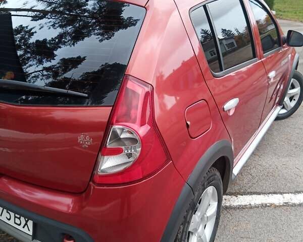 Червоний Дачія Sandero StepWay, об'ємом двигуна 1.6 л та пробігом 94 тис. км за 6800 $, фото 3 на Automoto.ua