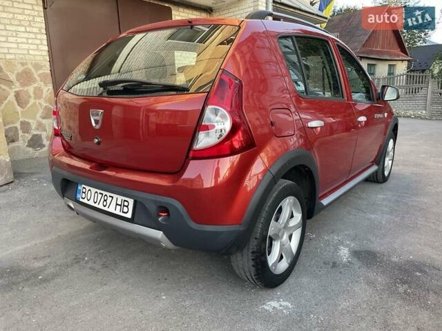 Красный Дачия Sandero StepWay, объемом двигателя 1.6 л и пробегом 111 тыс. км за 6900 $, фото 21 на Automoto.ua