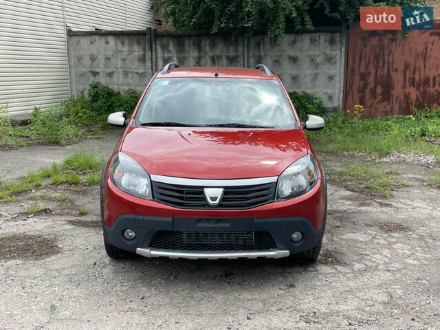 Червоний Дачія Sandero StepWay, об'ємом двигуна 1.6 л та пробігом 164 тис. км за 5700 $, фото 1 на Automoto.ua