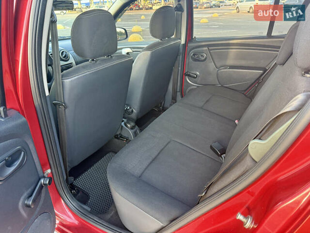 Красный Дачия Sandero StepWay, объемом двигателя 1.46 л и пробегом 228 тыс. км за 7300 $, фото 16 на Automoto.ua