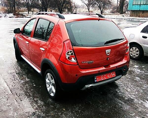 Красный Дачия Sandero StepWay, объемом двигателя 1.6 л и пробегом 167 тыс. км за 6500 $, фото 8 на Automoto.ua