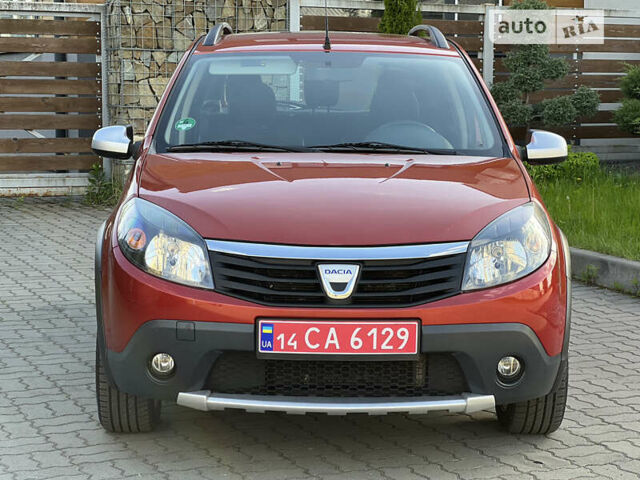 Червоний Дачія Sandero StepWay, об'ємом двигуна 1.6 л та пробігом 145 тис. км за 6549 $, фото 12 на Automoto.ua