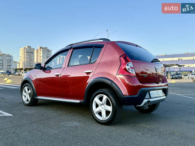 Красный Дачия Sandero StepWay, объемом двигателя 1.46 л и пробегом 228 тыс. км за 7300 $, фото 2 на Automoto.ua