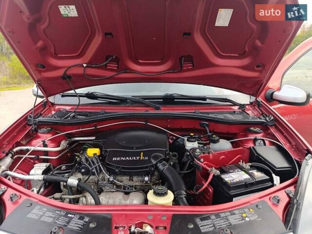 Красный Дачия Sandero StepWay, объемом двигателя 1.6 л и пробегом 183 тыс. км за 5799 $, фото 10 на Automoto.ua