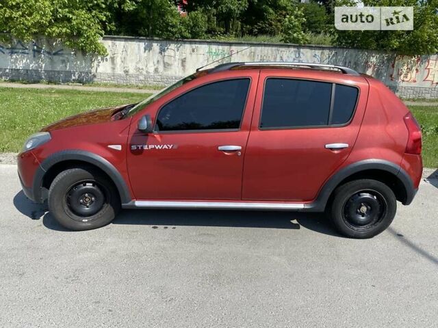 Красный Дачия Sandero StepWay, объемом двигателя 1.6 л и пробегом 227 тыс. км за 6400 $, фото 8 на Automoto.ua