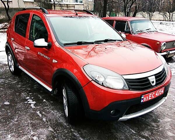 Красный Дачия Sandero StepWay, объемом двигателя 1.6 л и пробегом 167 тыс. км за 6500 $, фото 4 на Automoto.ua