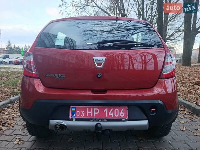 Красный Дачия Sandero StepWay, объемом двигателя 1.6 л и пробегом 145 тыс. км за 7300 $, фото 3 на Automoto.ua