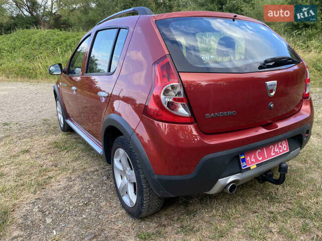 Красный Дачия Sandero StepWay, объемом двигателя 1.6 л и пробегом 167 тыс. км за 6500 $, фото 5 на Automoto.ua