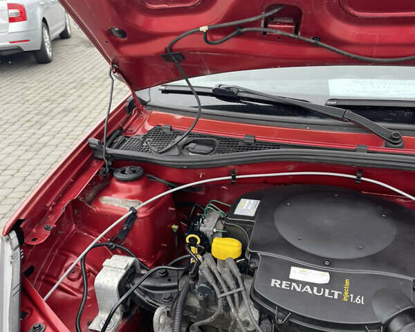 Красный Дачия Sandero StepWay, объемом двигателя 1.6 л и пробегом 211 тыс. км за 5600 $, фото 6 на Automoto.ua