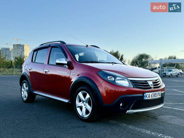 Красный Дачия Sandero StepWay, объемом двигателя 1.46 л и пробегом 228 тыс. км за 7300 $, фото 6 на Automoto.ua