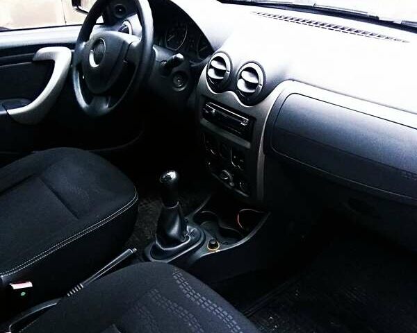 Красный Дачия Sandero StepWay, объемом двигателя 1.6 л и пробегом 167 тыс. км за 6500 $, фото 25 на Automoto.ua
