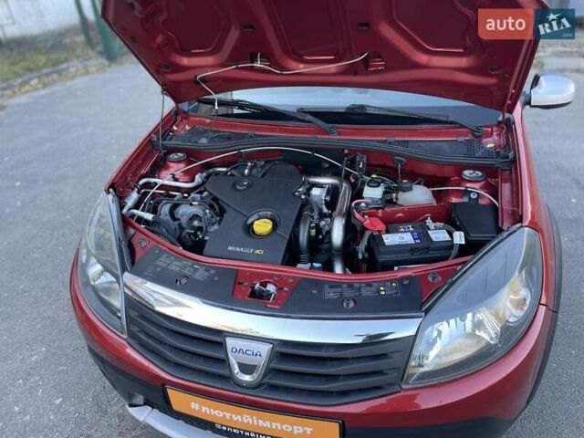 Червоний Дачія Sandero StepWay, об'ємом двигуна 1.5 л та пробігом 210 тис. км за 8200 $, фото 39 на Automoto.ua