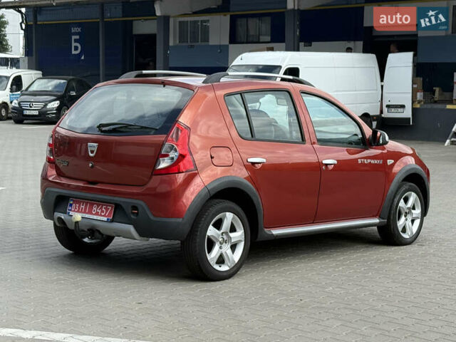 Красный Дачия Sandero StepWay, объемом двигателя 1.6 л и пробегом 199 тыс. км за 6550 $, фото 6 на Automoto.ua