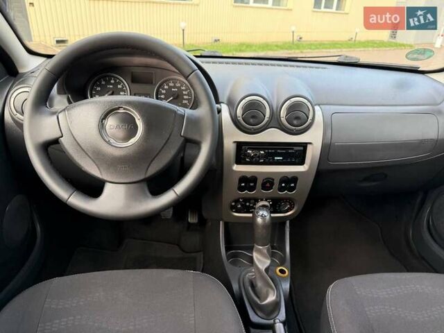 Красный Дачия Sandero StepWay, объемом двигателя 1.6 л и пробегом 161 тыс. км за 6450 $, фото 7 на Automoto.ua