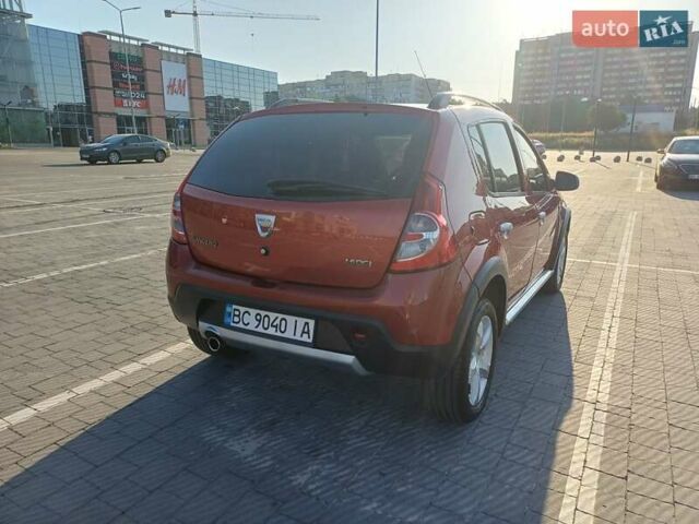 Красный Дачия Sandero StepWay, объемом двигателя 1.46 л и пробегом 212 тыс. км за 7100 $, фото 7 на Automoto.ua