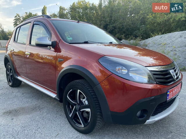 Красный Дачия Sandero StepWay, объемом двигателя 1.6 л и пробегом 174 тыс. км за 6700 $, фото 10 на Automoto.ua