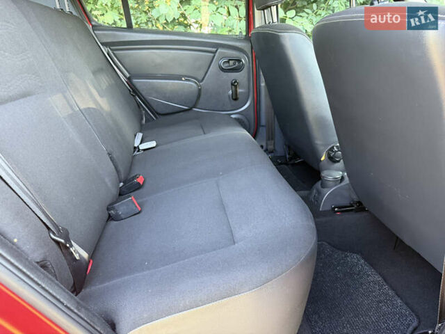Дачия Sandero StepWay 2011 в Ровно на Automoto.ua Красный Дачия Sandero StepWay, объемом двигателя 1.6 л и пробегом 220 тыс. км за 6800 $, фото 12 на Automoto.ua