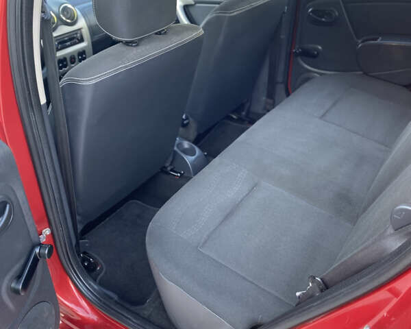 Дачия Sandero StepWay 2011 в Хороле на Automoto.ua Красный Дачия Sandero StepWay, объемом двигателя 1.6 л и пробегом 174 тыс. км за 6700 $, фото 18 на Automoto.ua