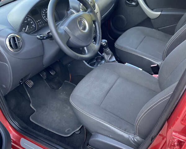 Красный Дачия Sandero StepWay, объемом двигателя 1.6 л и пробегом 174 тыс. км за 6700 $, фото 17 на Automoto.ua